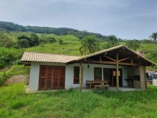 Casa quarto e sala em Secretário - Petrópolis/RJ