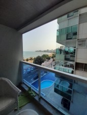 Apartamento 2 quartos Frente mar montado